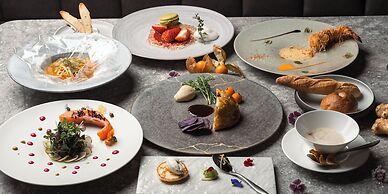 HOTEL LA VIGNE HAKUBA by Onko Chishin