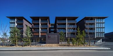 HOTEL LA VIGNE HAKUBA by Onko Chishin