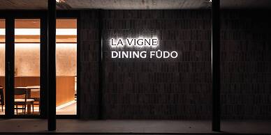 HOTEL LA VIGNE HAKUBA by Onko Chishin