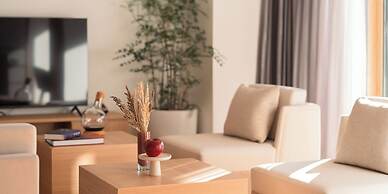 HOTEL LA VIGNE HAKUBA by Onko Chishin