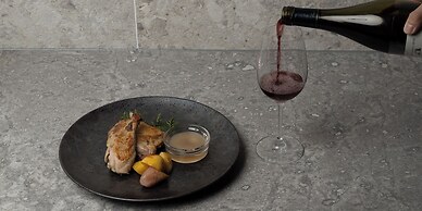 HOTEL LA VIGNE HAKUBA by Onko Chishin