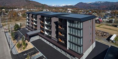 HOTEL LA VIGNE HAKUBA by Onko Chishin