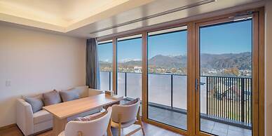 HOTEL LA VIGNE HAKUBA by Onko Chishin