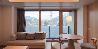 HOTEL LA VIGNE HAKUBA by Onko Chishin