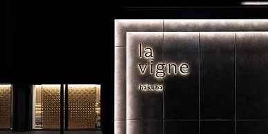 HOTEL LA VIGNE HAKUBA by Onko Chishin