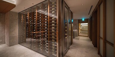 HOTEL LA VIGNE HAKUBA by Onko Chishin