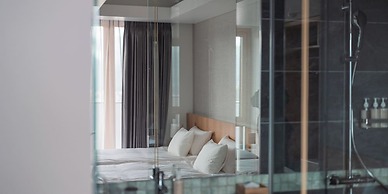 HOTEL LA VIGNE HAKUBA by Onko Chishin