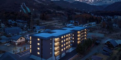 HOTEL LA VIGNE HAKUBA by Onko Chishin