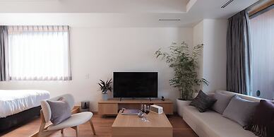 HOTEL LA VIGNE HAKUBA by Onko Chishin