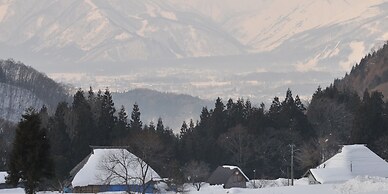 HOTEL LA VIGNE HAKUBA by Onko Chishin
