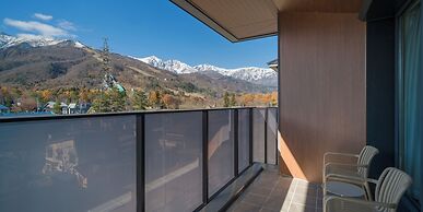 HOTEL LA VIGNE HAKUBA by Onko Chishin