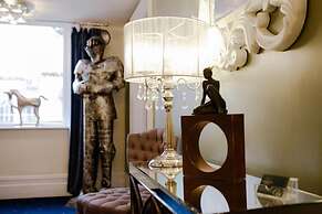 Washington house hotel