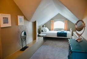 Washington house hotel