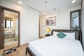 Isabelle Luxury inside Landmark 81 Tower