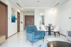 Isabelle Luxury inside Landmark 81 Tower