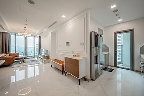 Isabelle Luxury inside Landmark 81 Tower