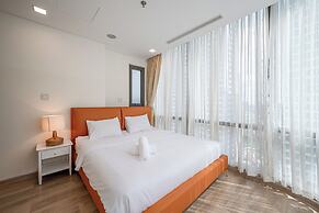 Isabelle Luxury inside Landmark 81 Tower