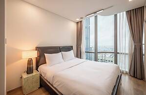 Isabelle Luxury inside Landmark 81 Tower