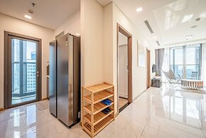 Isabelle Luxury inside Landmark 81 Tower