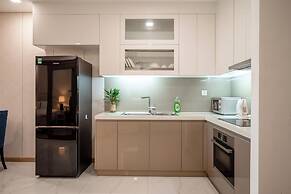 Isabelle Luxury inside Landmark 81 Tower