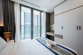 Isabelle Luxury inside Landmark 81 Tower
