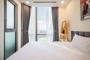 Isabelle Luxury inside Landmark 81 Tower