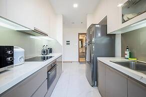 Isabelle Luxury inside Landmark 81 Tower