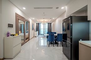 Isabelle Luxury inside Landmark 81 Tower