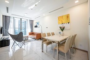 Isabelle Luxury inside Landmark 81 Tower