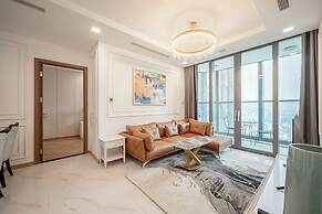 Isabelle Luxury inside Landmark 81 Tower
