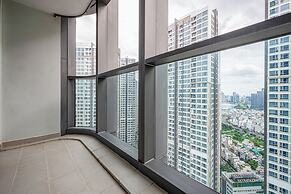 Isabelle Luxury inside Landmark 81 Tower