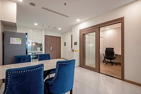 Isabelle Luxury inside Landmark 81 Tower