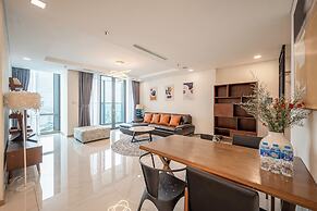 Isabelle Luxury inside Landmark 81 Tower