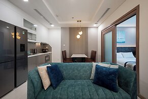 Isabelle Luxury inside Landmark 81 Tower