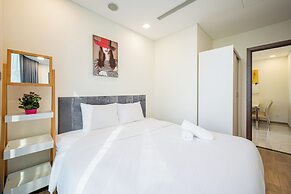 Isabelle Luxury inside Landmark 81 Tower