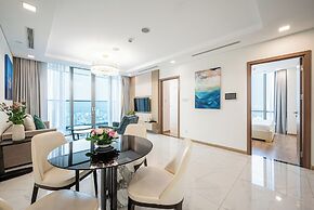 Isabelle Luxury inside Landmark 81 Tower