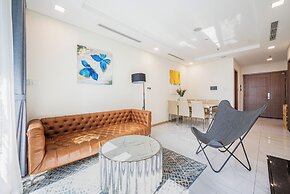 Isabelle Luxury inside Landmark 81 Tower