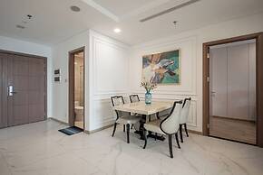 Isabelle Luxury inside Landmark 81 Tower