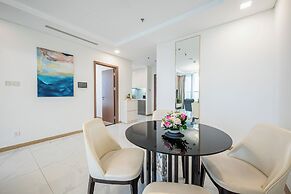 Isabelle Luxury inside Landmark 81 Tower