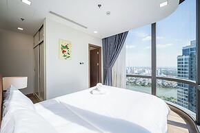 Isabelle Luxury inside Landmark 81 Tower