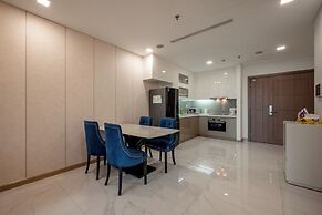 Isabelle Luxury inside Landmark 81 Tower