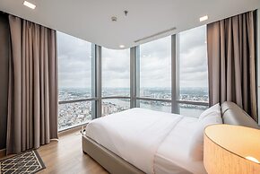 Isabelle Luxury inside Landmark 81 Tower