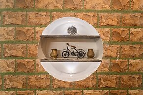 Teak Leaf Gateway Resort