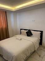 Luxurious 1 Bedroom Apartment with  Pool