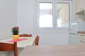 Charming Apartment Venilia Green