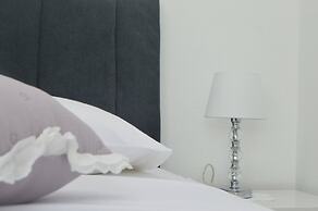 Charming Apartment Venilia Green