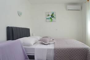 Charming Apartment Venilia Green