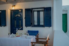 Panoramic Argyro's IO House with Jacuzzi