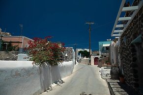 Panoramic Argyro's IO House with Jacuzzi