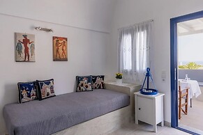 Panoramic Argyro's IO House with Jacuzzi